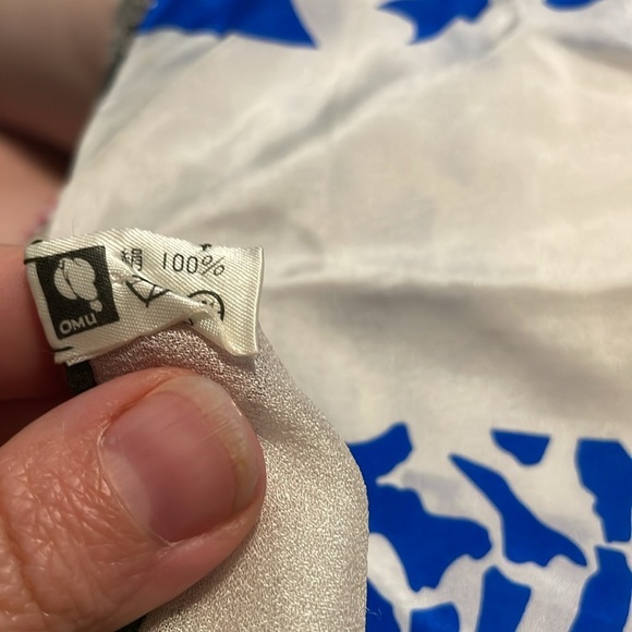 Vintage Floral Scarf - Picture 2 of 3